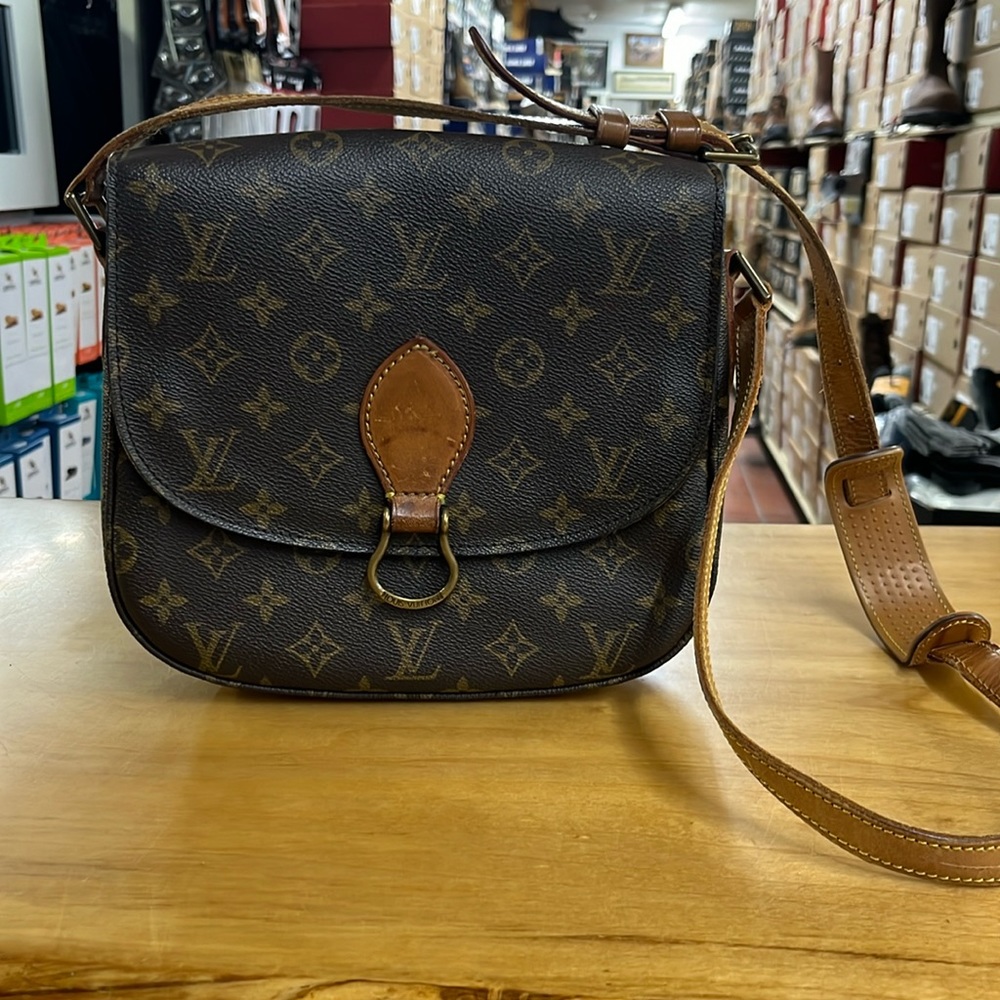 SOLD Louis Vuitton St Cloud